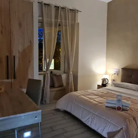Esposito Plaza- Rooms&suite Affittacamere Napoli
