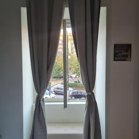 Esposito Plaza- & Guest house *